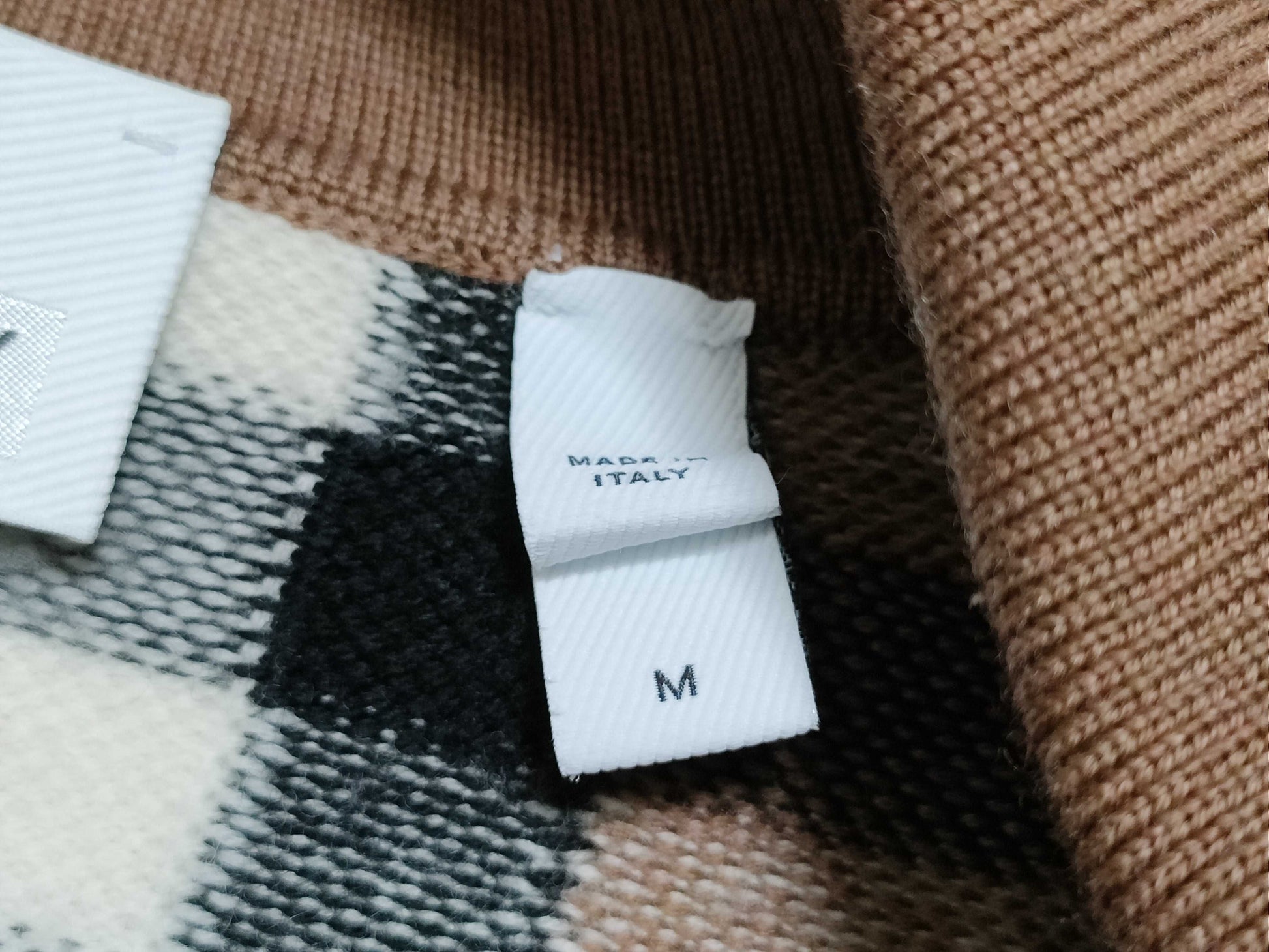 BURBERRY Wool Knit Check M Tops