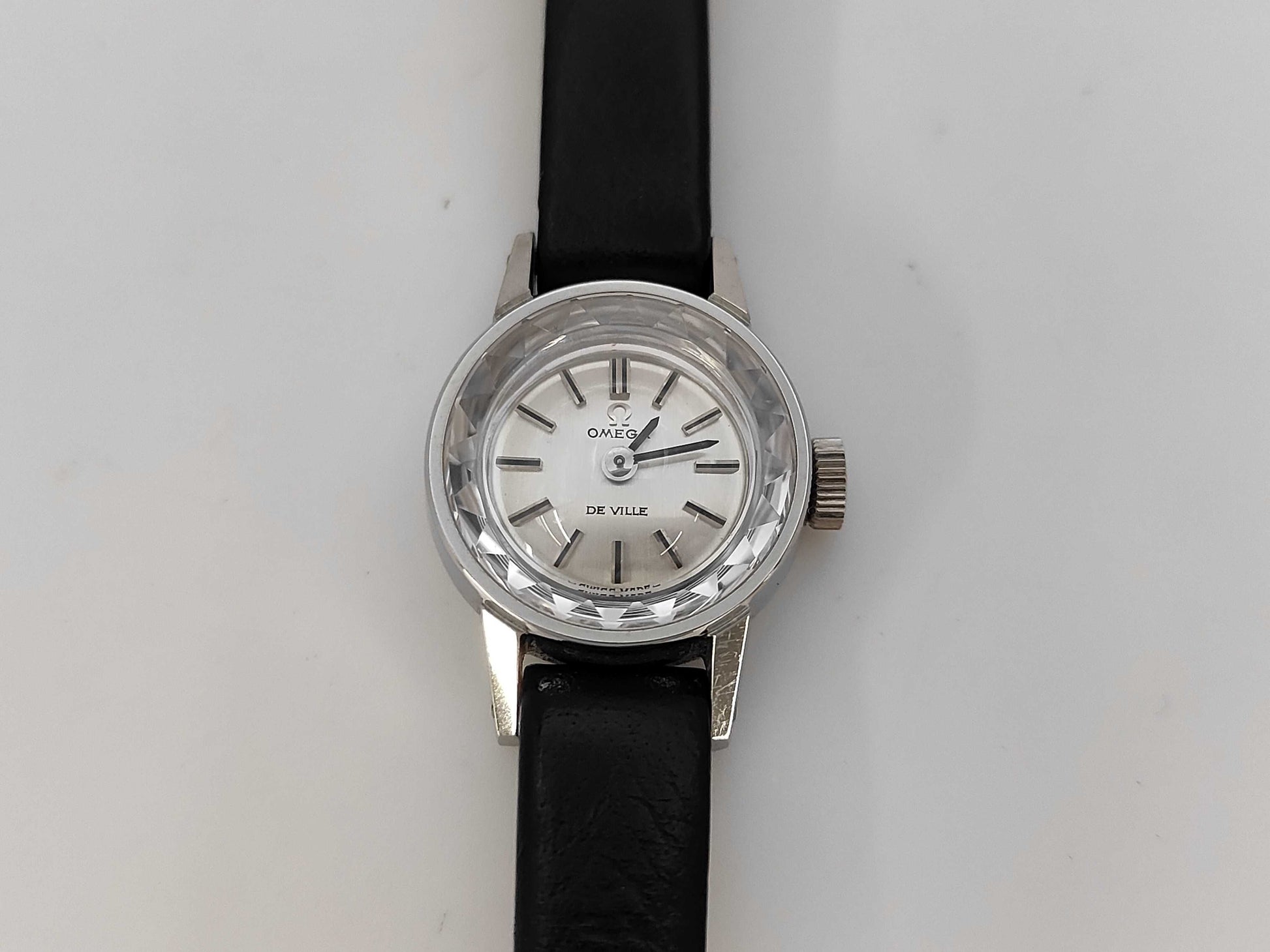 OMEGA Hand-wound Women's Watch