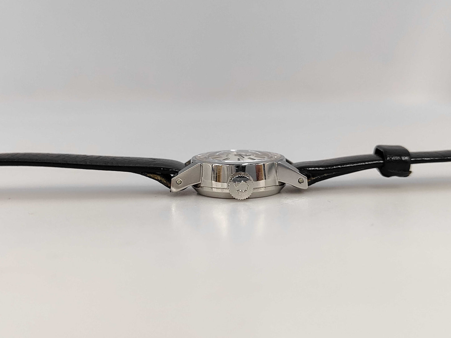 OMEGA Hand-wound Women's Watch