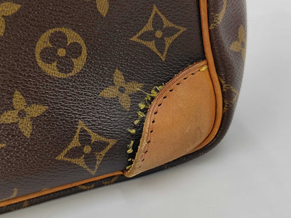 LOUIS VUITTON LOUIS VUITTON Monogram Nile Shoulder Bag