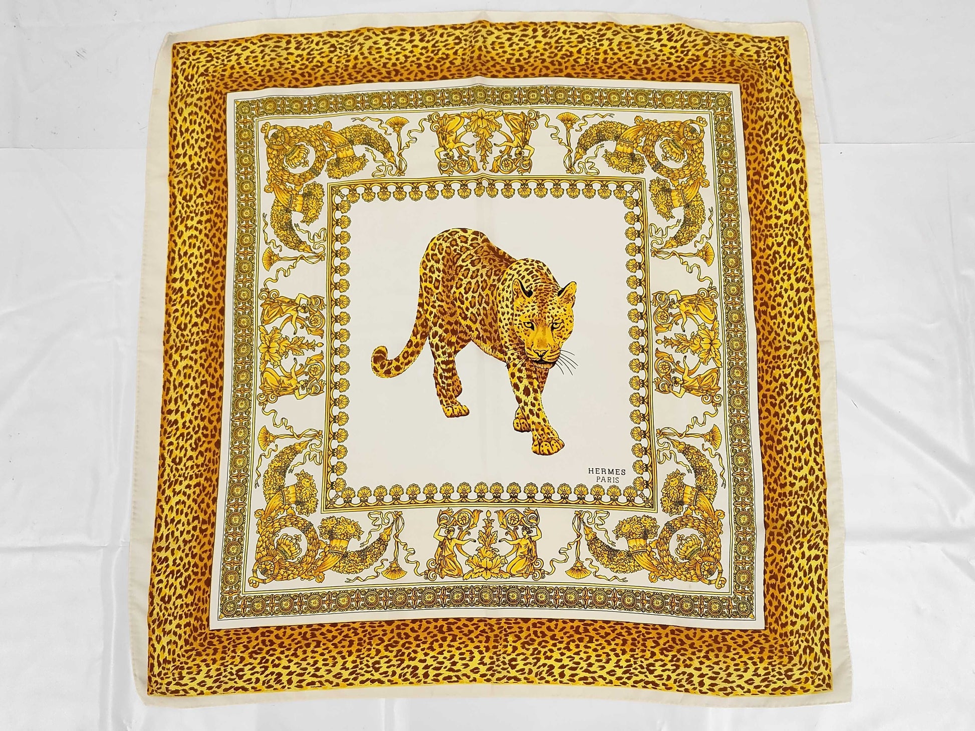 HERMES scarf with tag