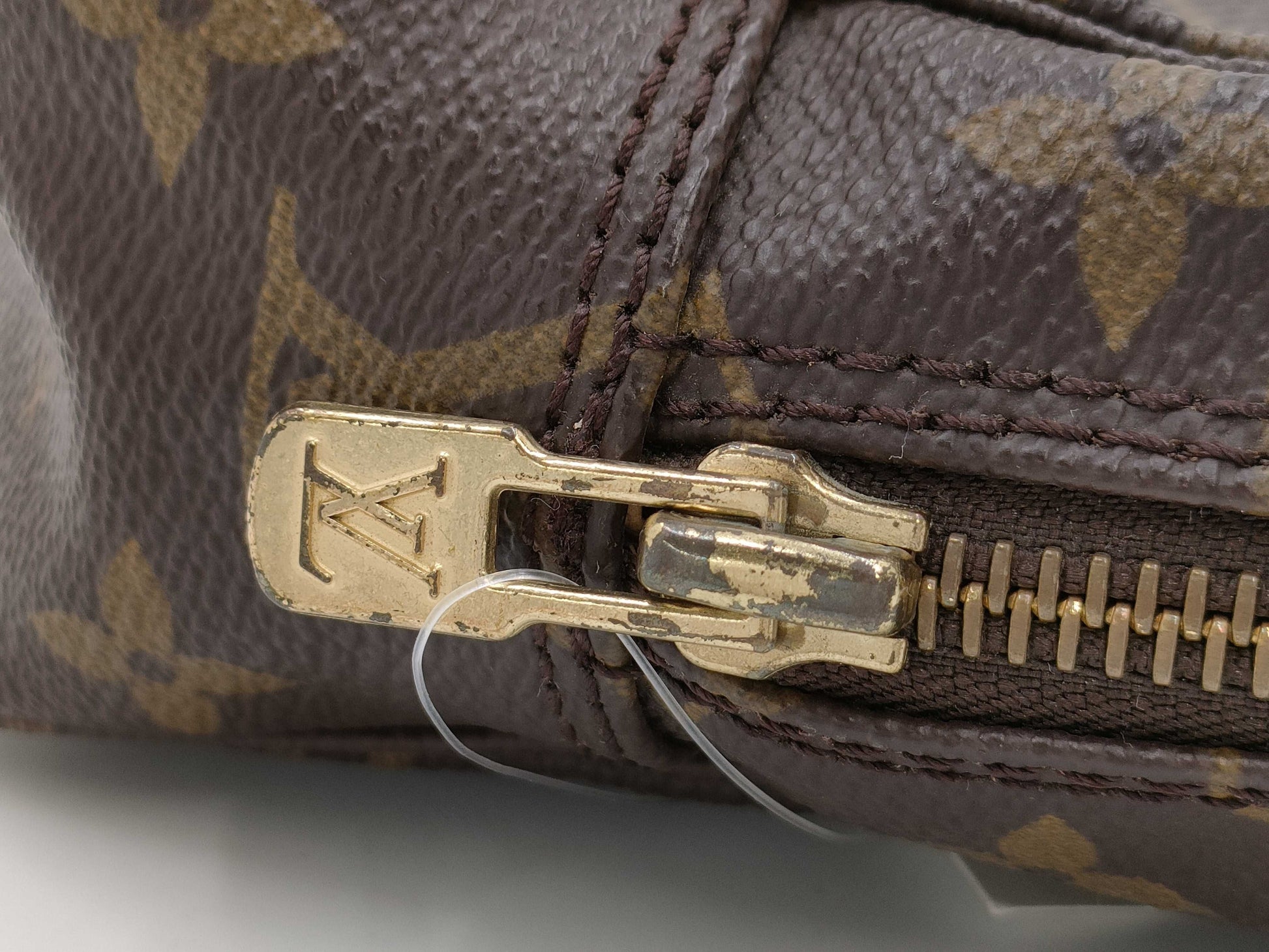 LOUIS VUITTON TH8903 Monogram True Towel M47524 Second Bag
