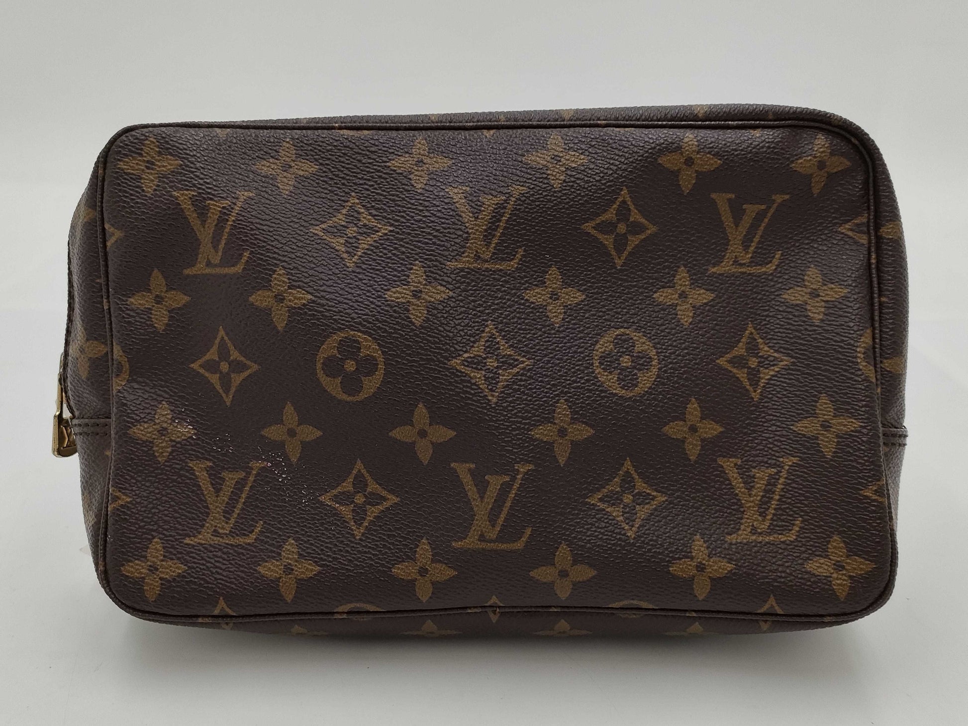 LOUIS VUITTON TH8903 Monogram True Towel M47524 Second Bag