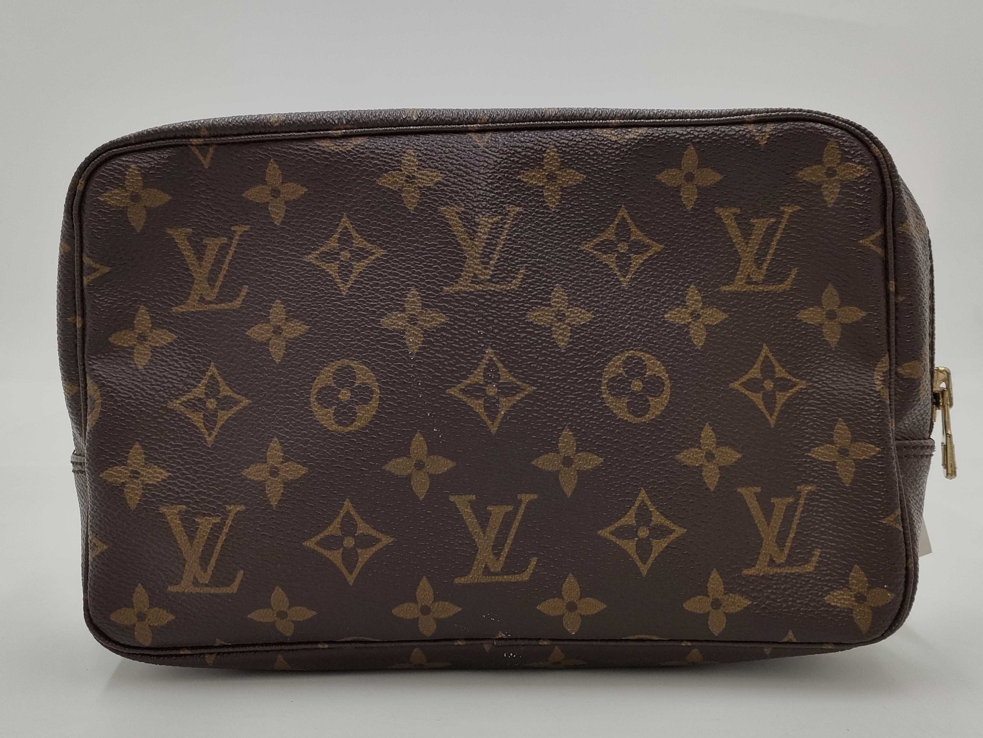 LOUIS VUITTON TH8903 Monogram True Towel M47524 Second Bag