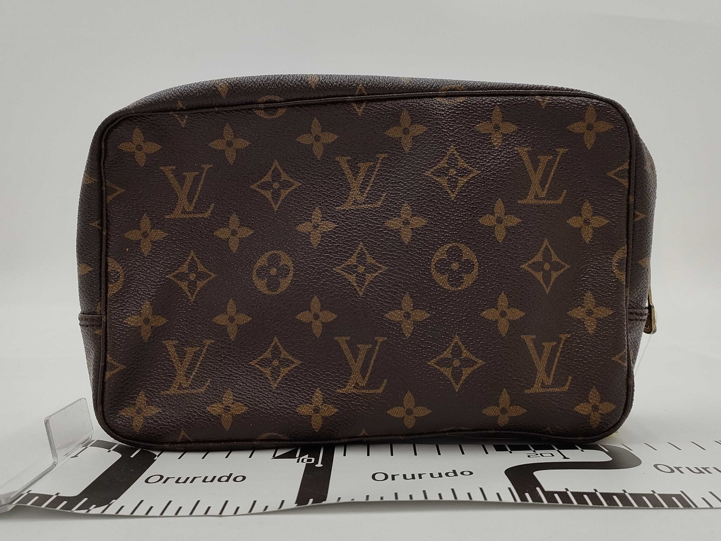 LOUIS VUITTON Monogram Truss Toilette 23 Second Bag