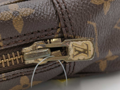 LOUIS VUITTON Monogram Truss Toilette 23 Second Bag