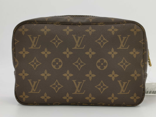 LOUIS VUITTON Monogram True Toilet 23 Pouch