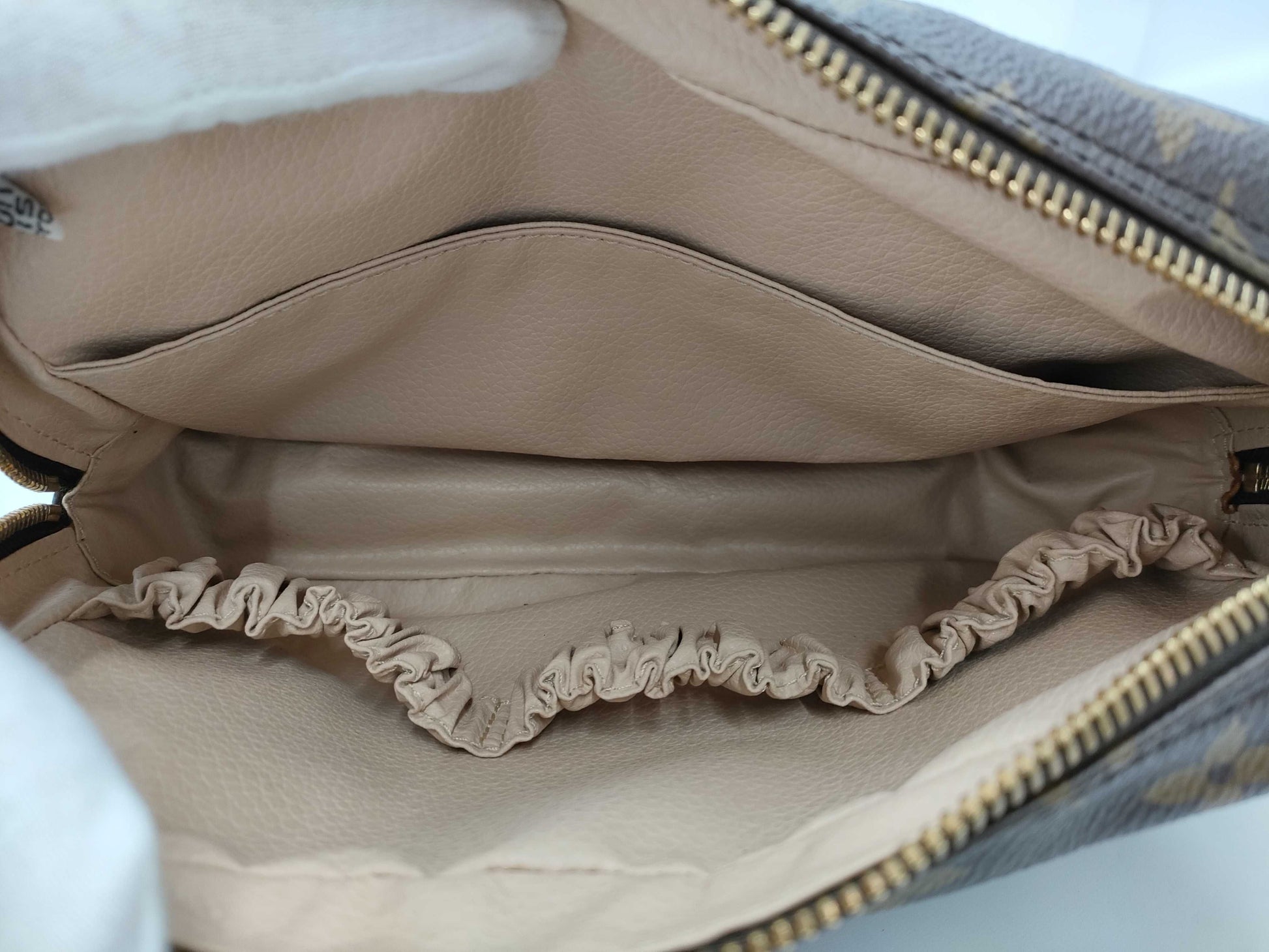 LOUIS VUITTON TH0930 Monogram Truest Wallet Second Bag