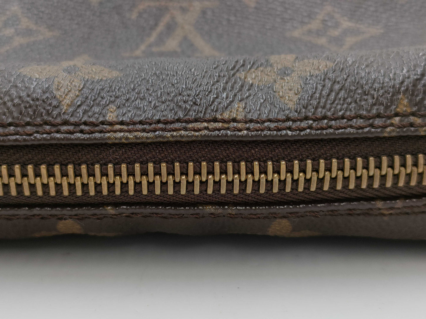 LOUIS VUITTON Monogram Truest Wallet 23 Second Bag