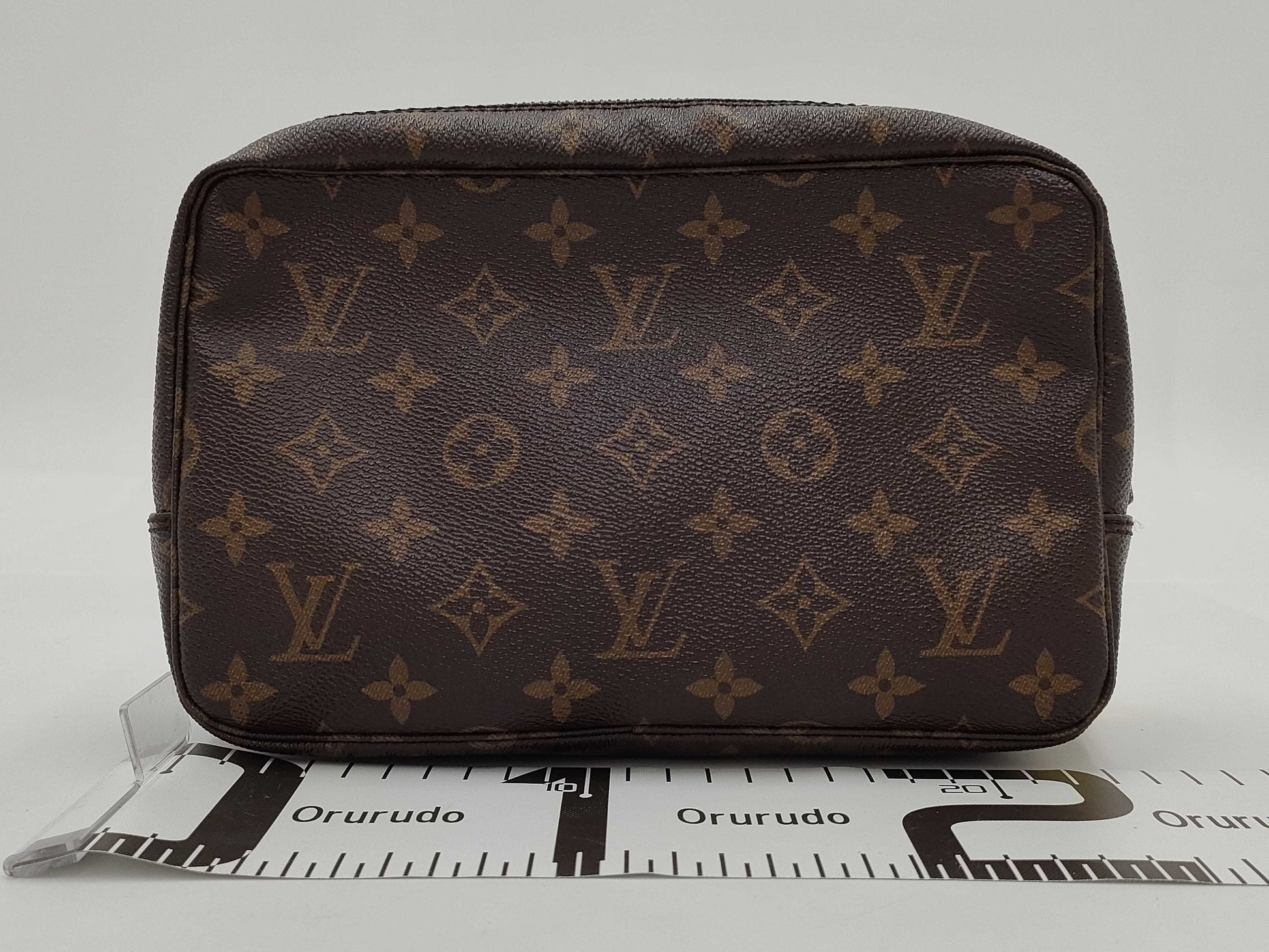 LOUIS VUITTON Monogram Truest Wallet 23 Second Bag
