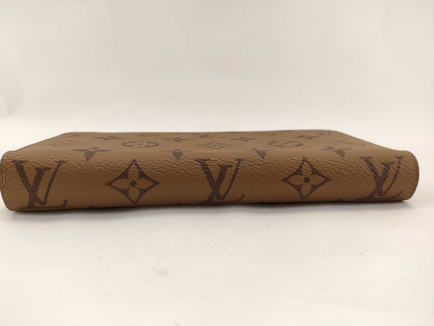 LOUIS VUITTON Monogram Monogram Reverse Zippy Wallet M82444 Wallet