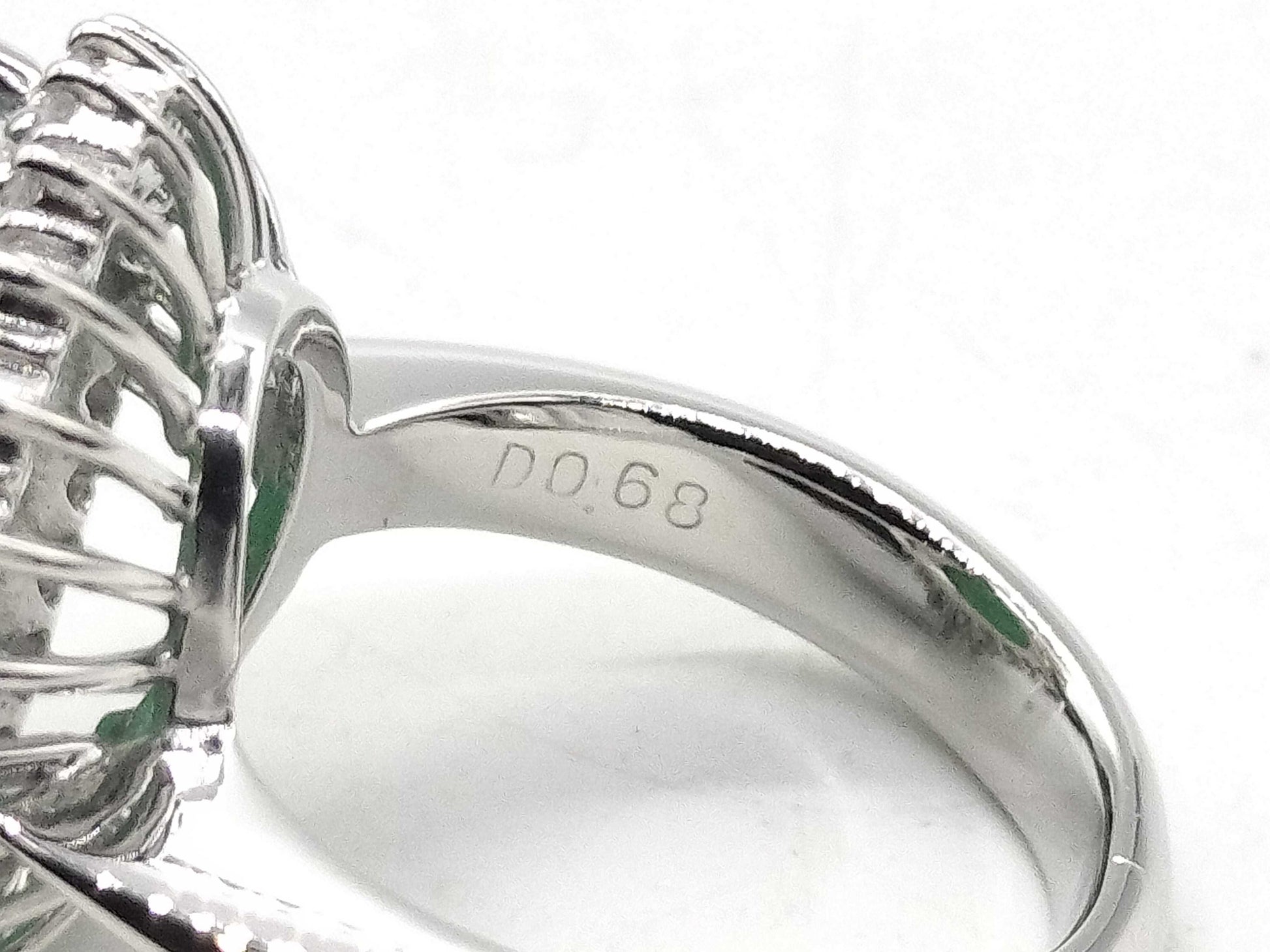Jade 14.36ct D0.68ct PT900 15.6g Ring 