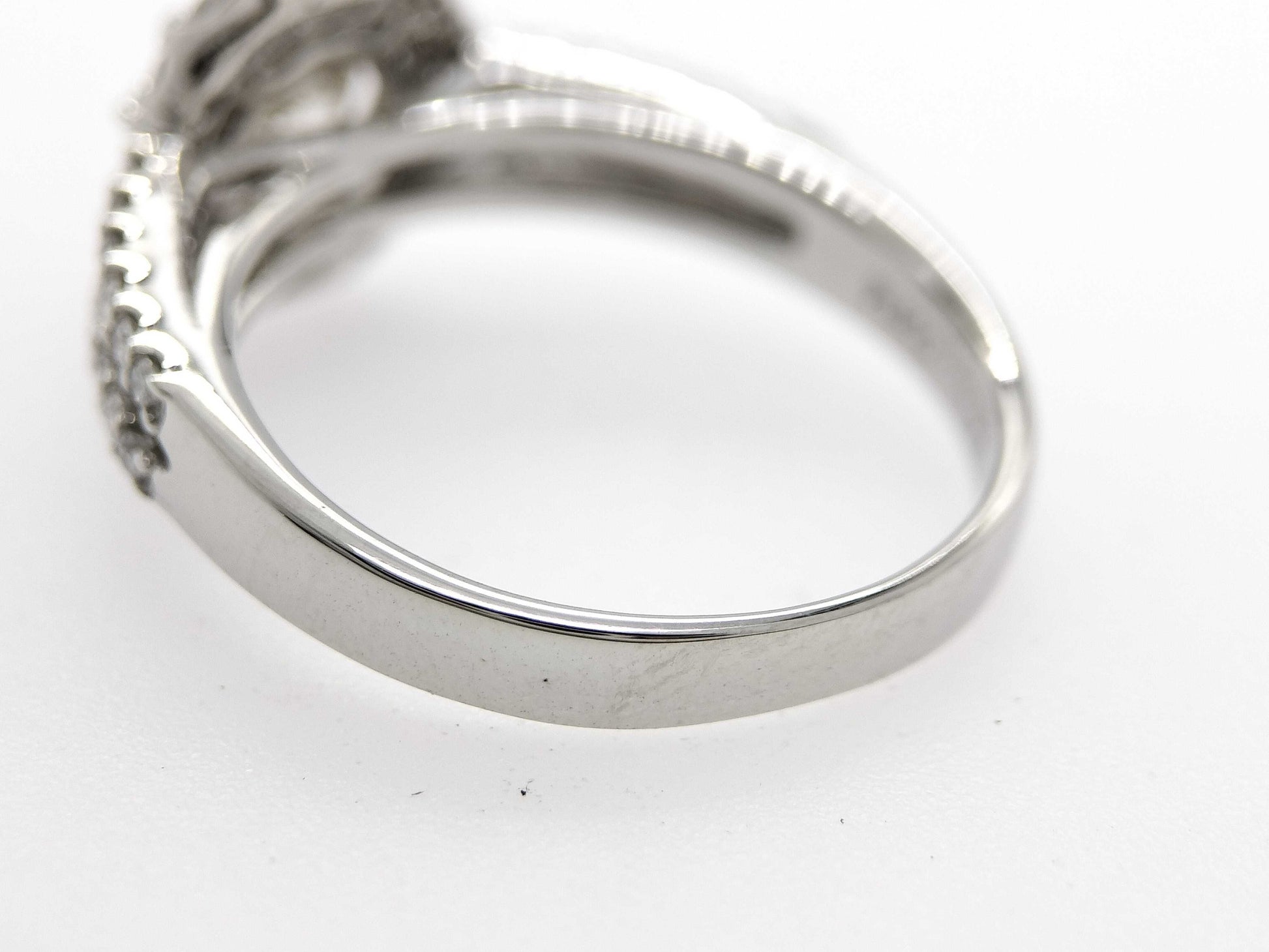 D1.007ct FD0.36ct PT900 5.7g Ring 
