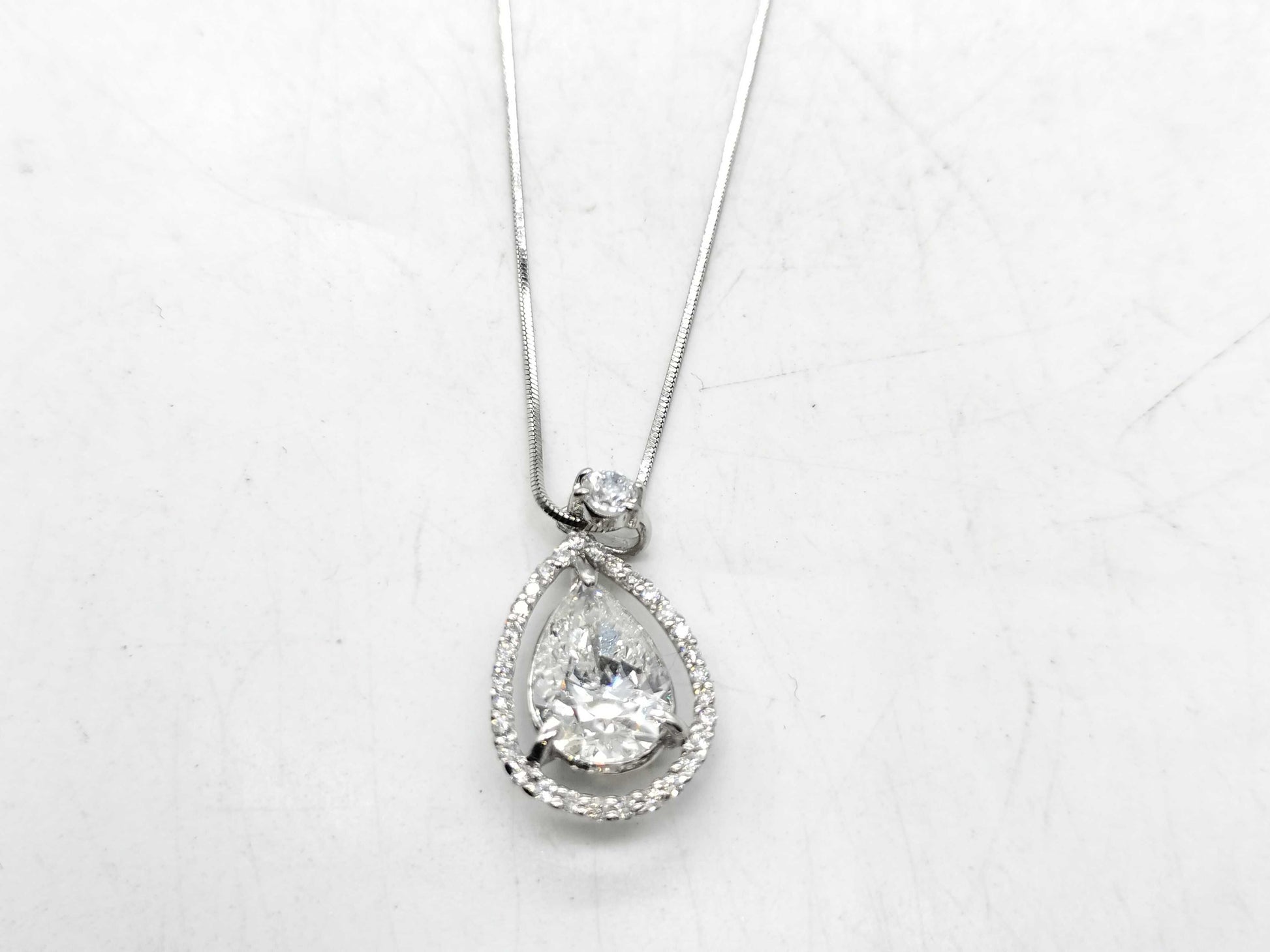 D2.028ct FD0.30ct Pt900/850 5.2g Necklace 