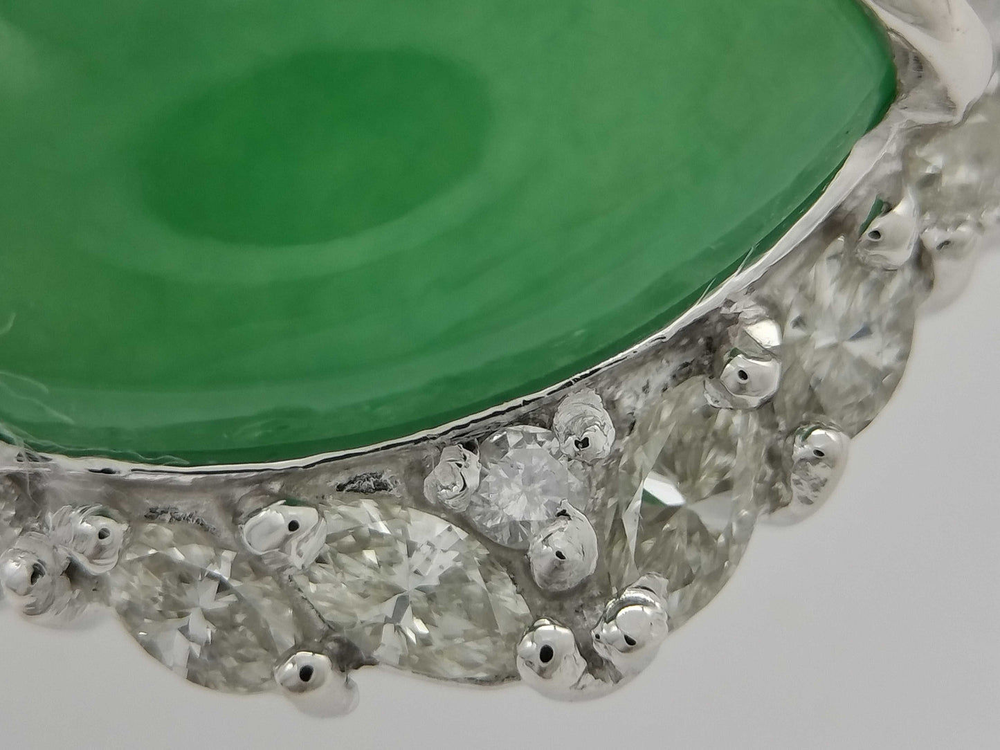 8.15ct Jadeite D0.65ct Pt900/850 12.2g Necklace 