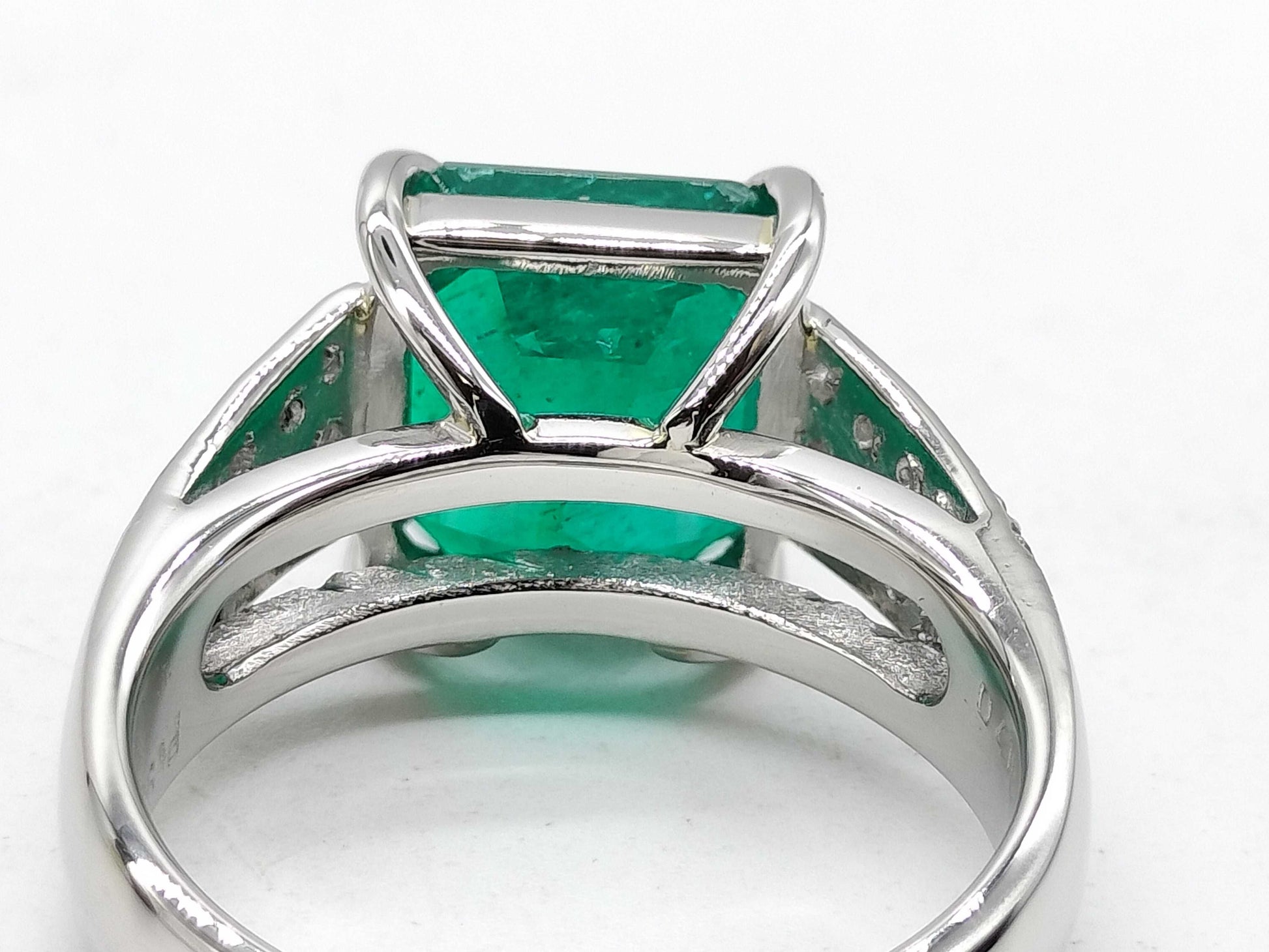 E4.36ct D0.418ct Pt900 9.3g Ring 