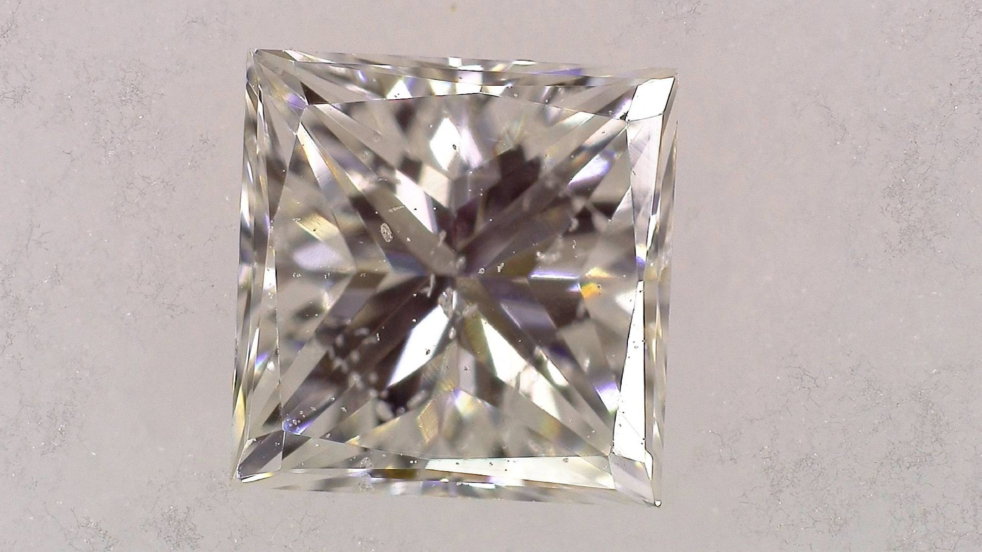 0.276ct H SI-2 ****/GD/GD FAINT NATURAL 3.52-3.45X2.63mm SQ Loose Diamond