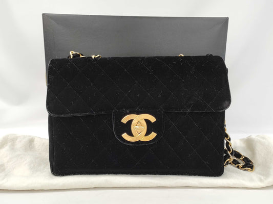 CHANEL Velvet Matelasse Chain Shoulder Bag