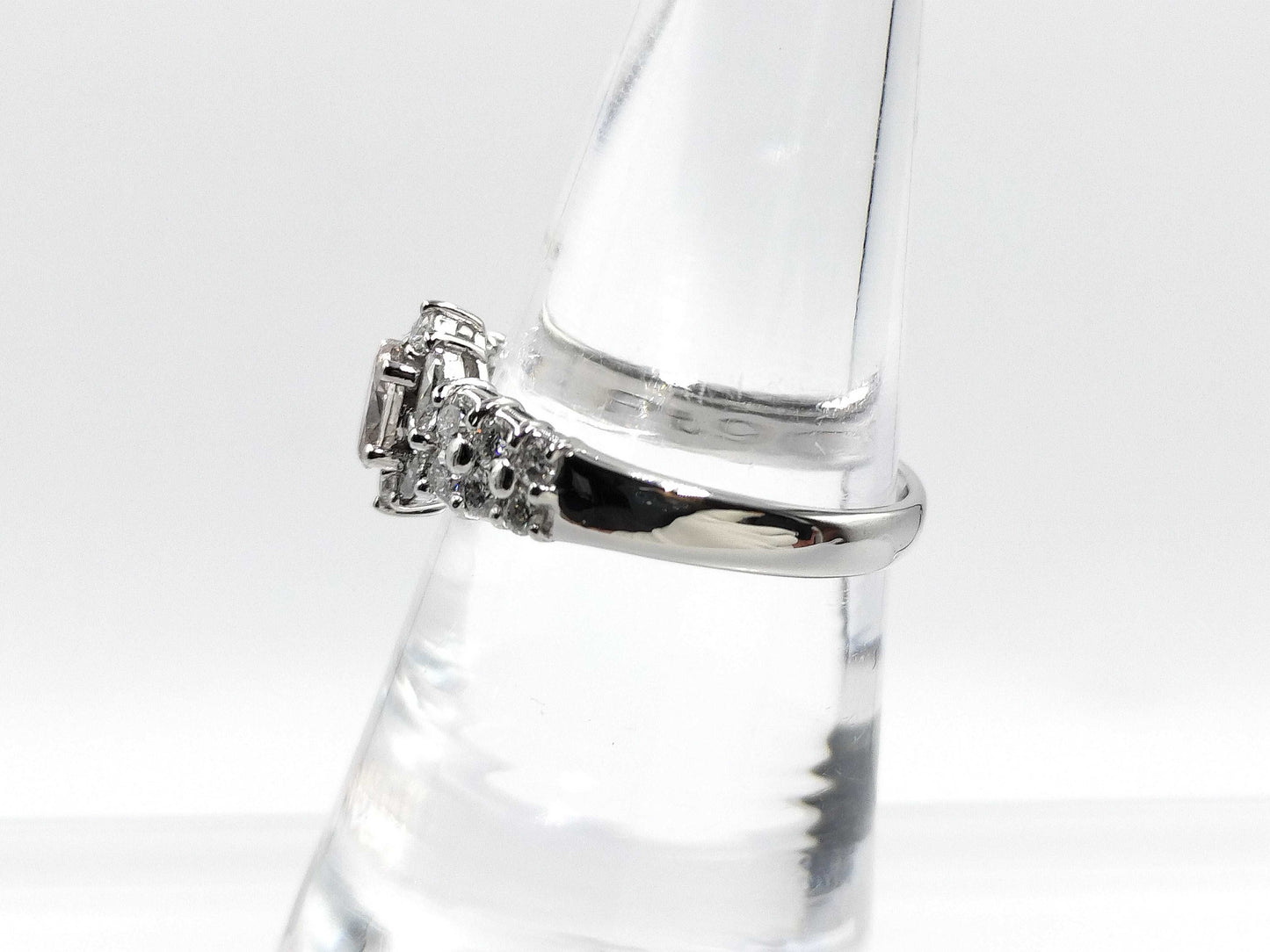 D0.258ct FD0.60ct PT900 4.5g Ring 