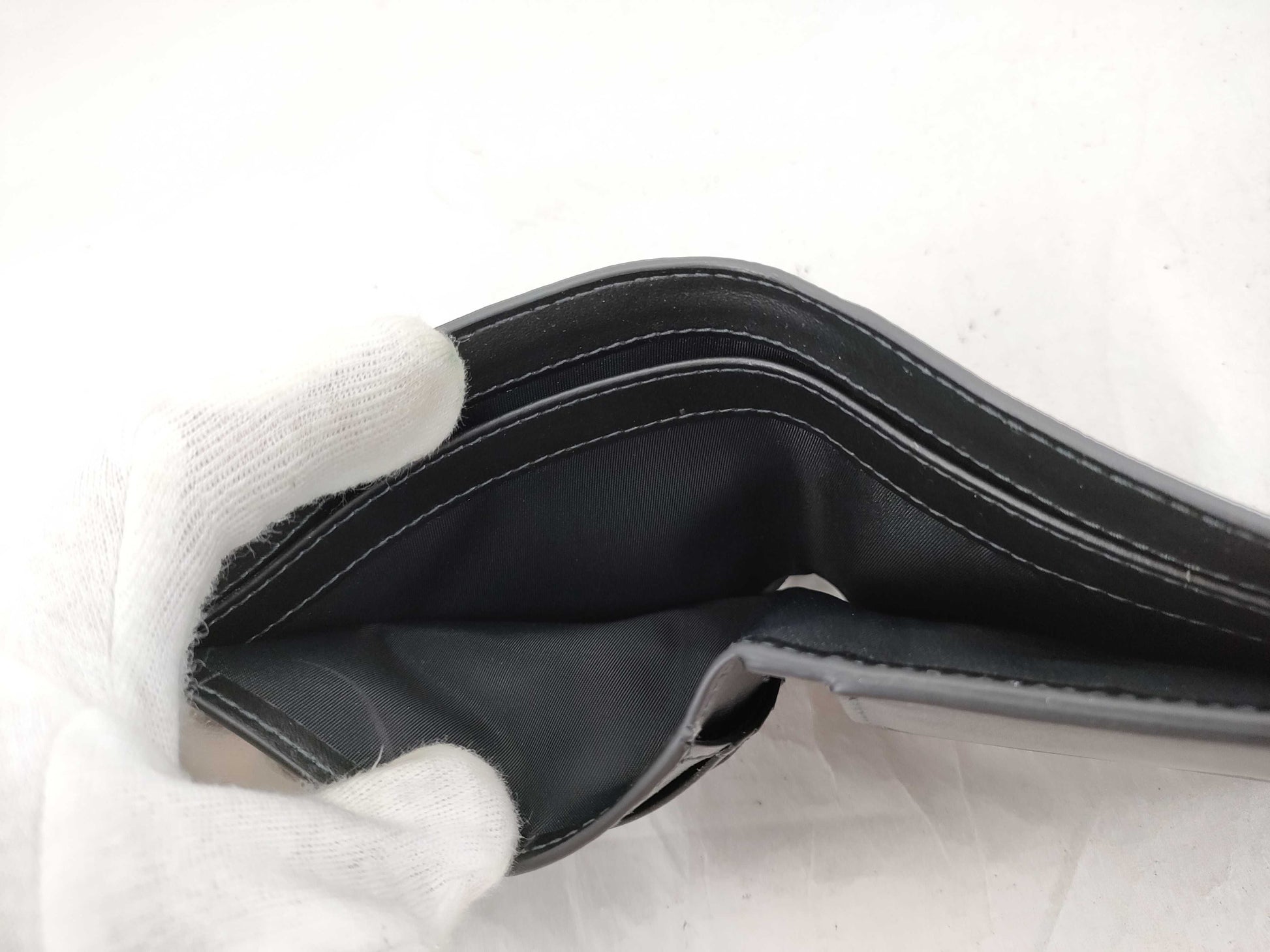 BURBERRY Folding Wallet