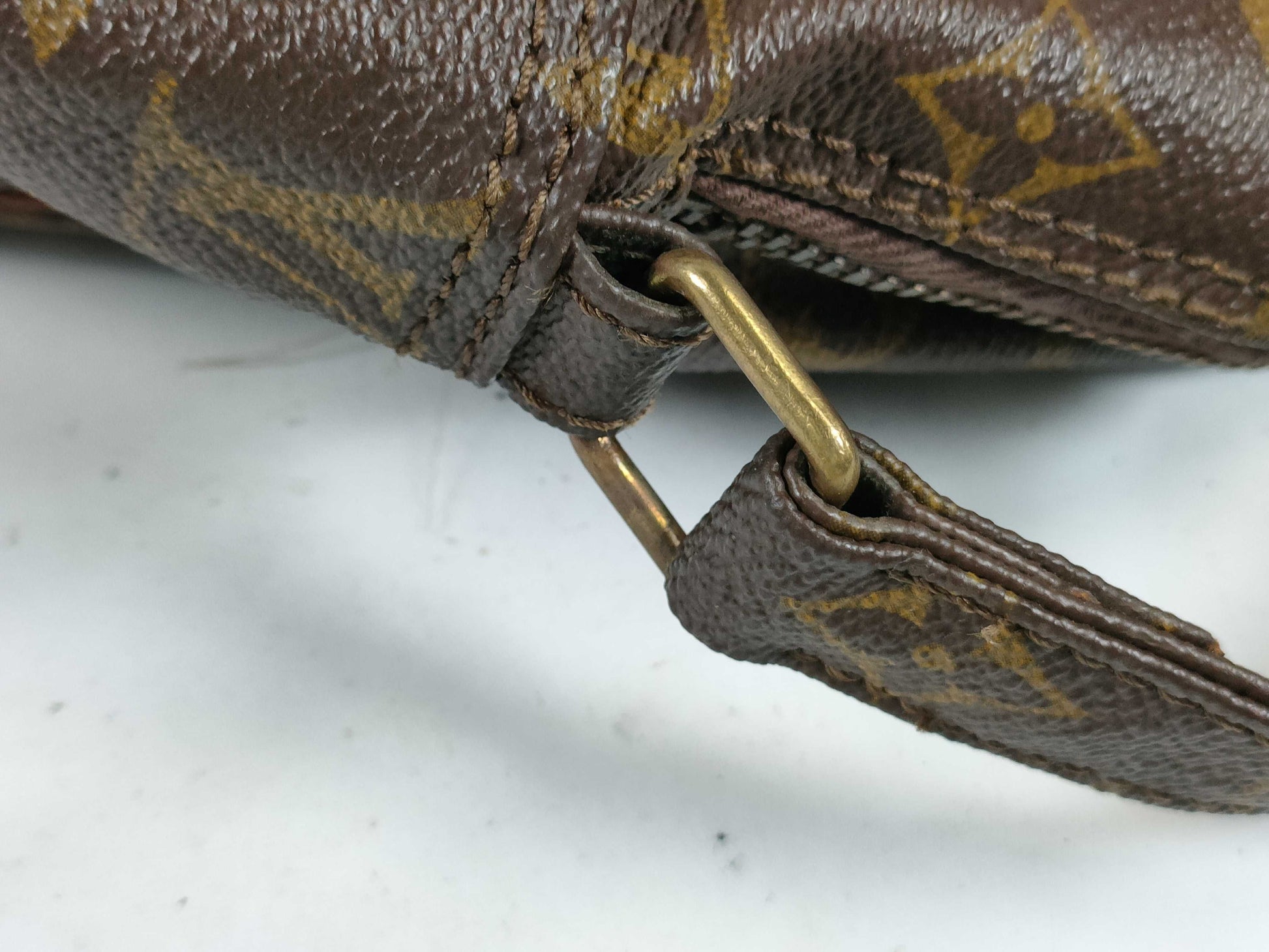 LOUIS VUITTON M40264 Monogram Old Danube Shoulder Bag