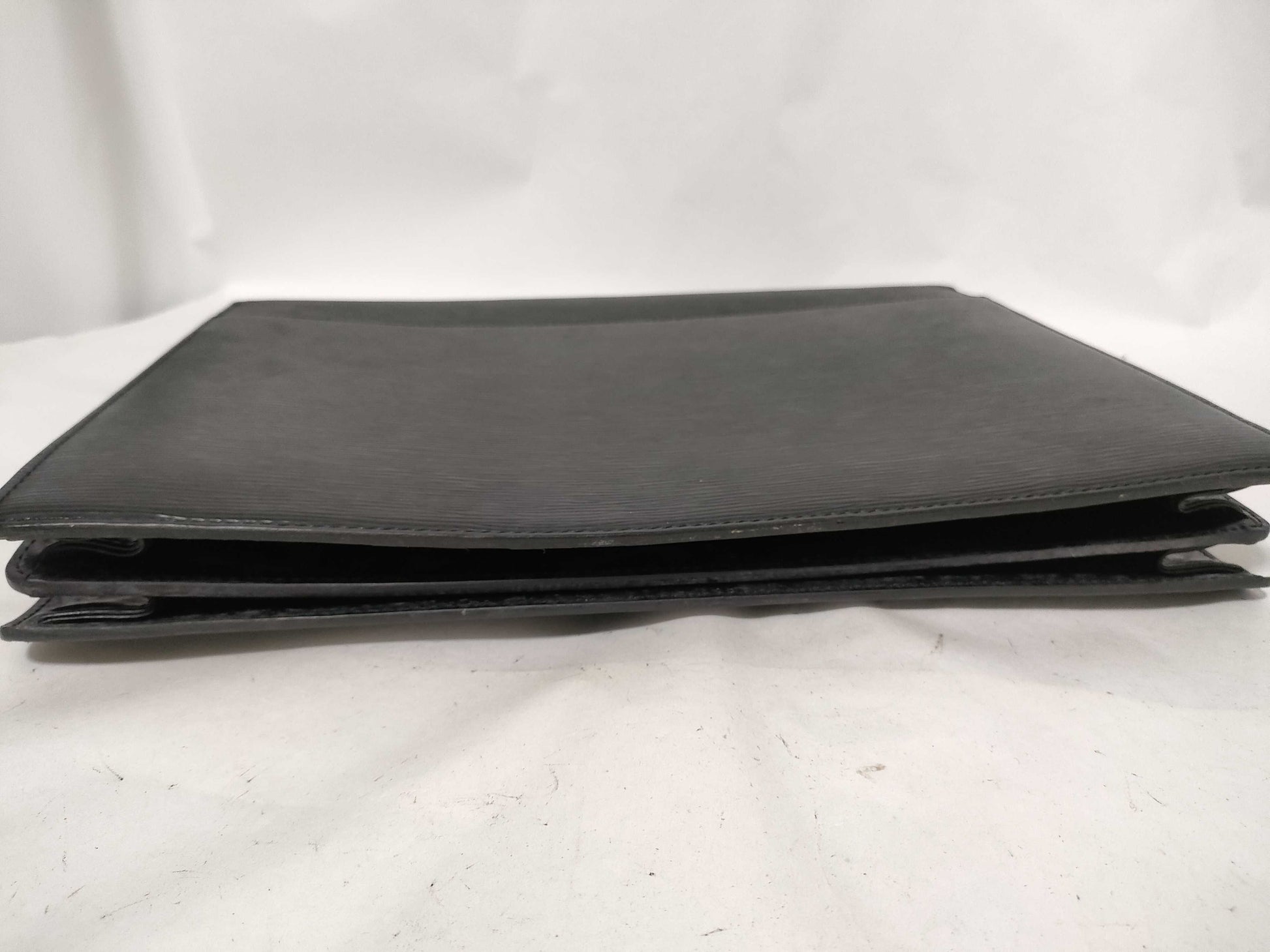 LOUIS VUITTON Epi M54462 Epi Porte Document Business Bag