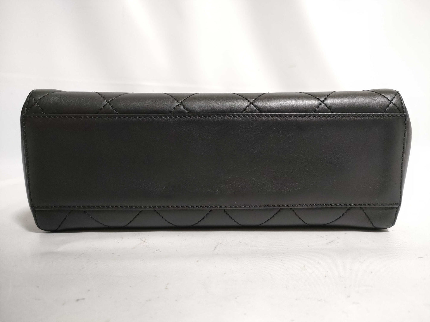 CHANEL Lambskin One-Shoulder Handbag