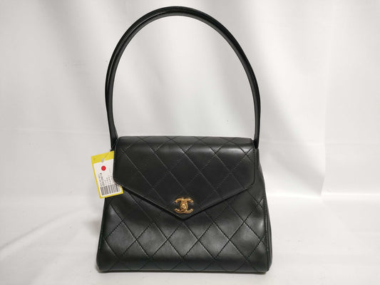CHANEL Lambskin One-Shoulder Handbag