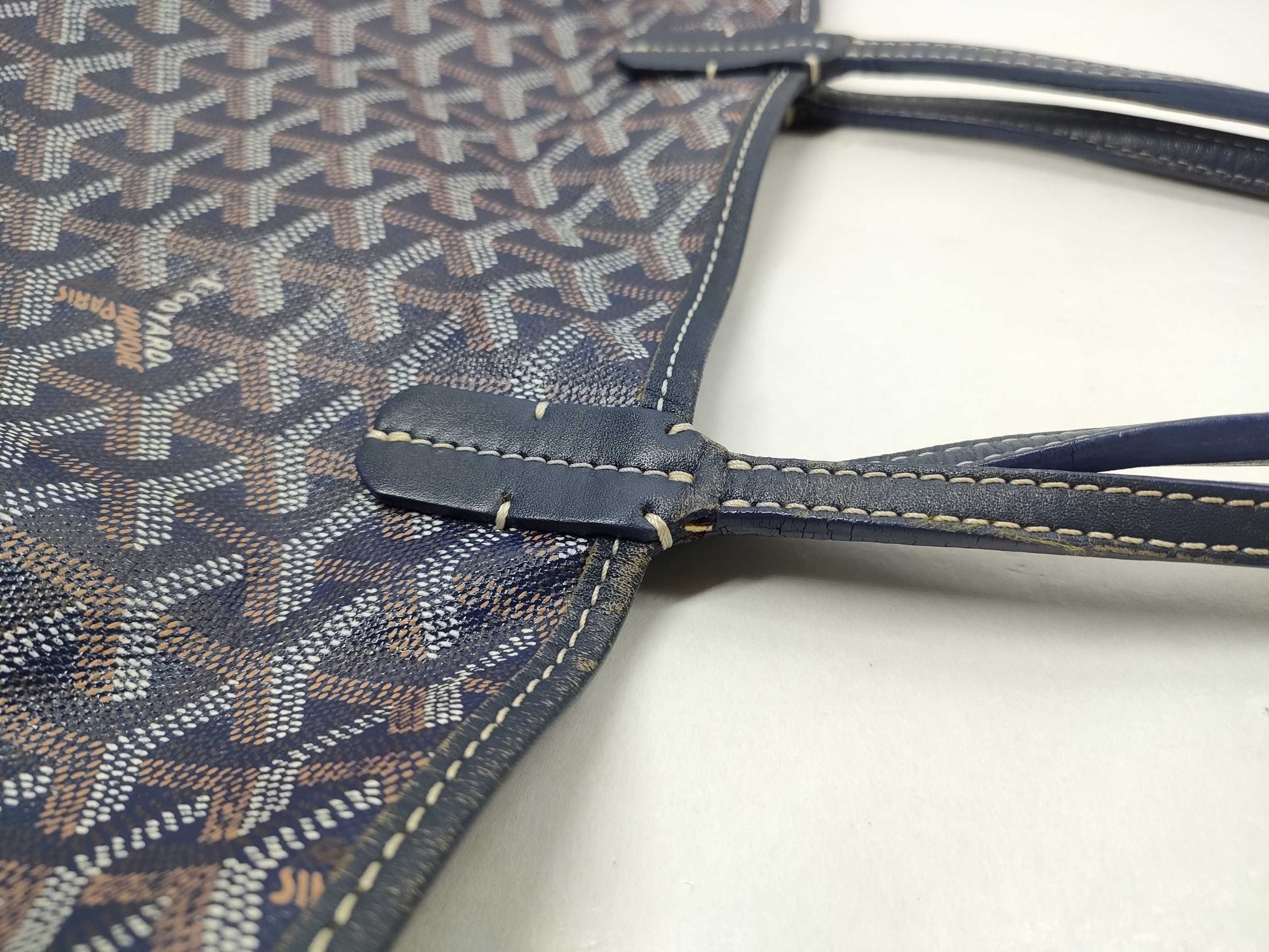 GOYARD PM Tote Bag with Pouch