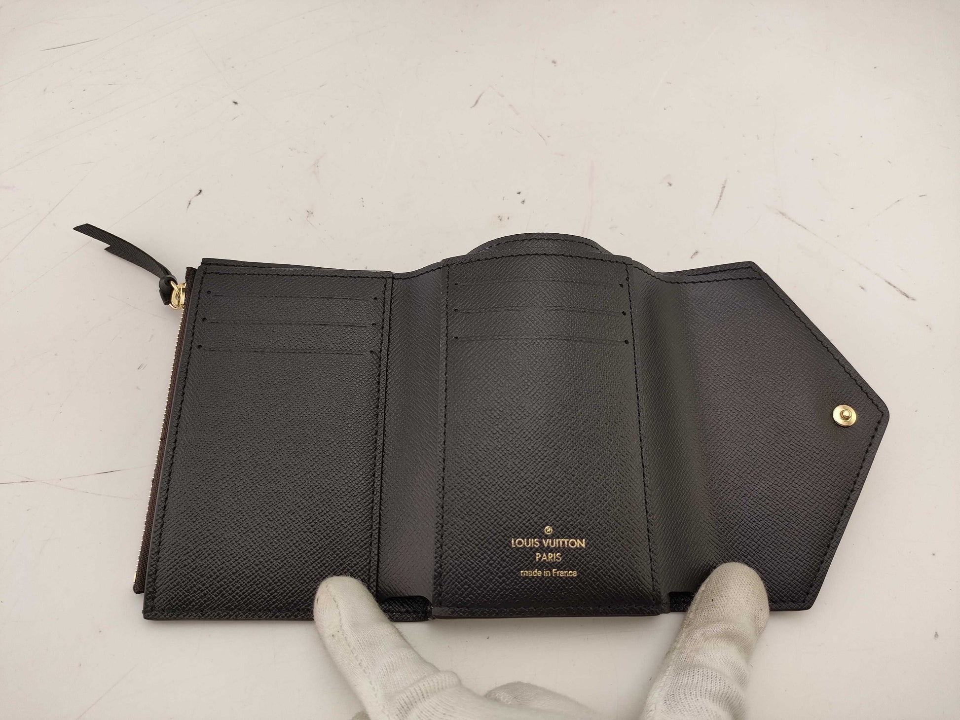 LOUIS VUITTON Monogram Reverse Victorine M81577 Wallet