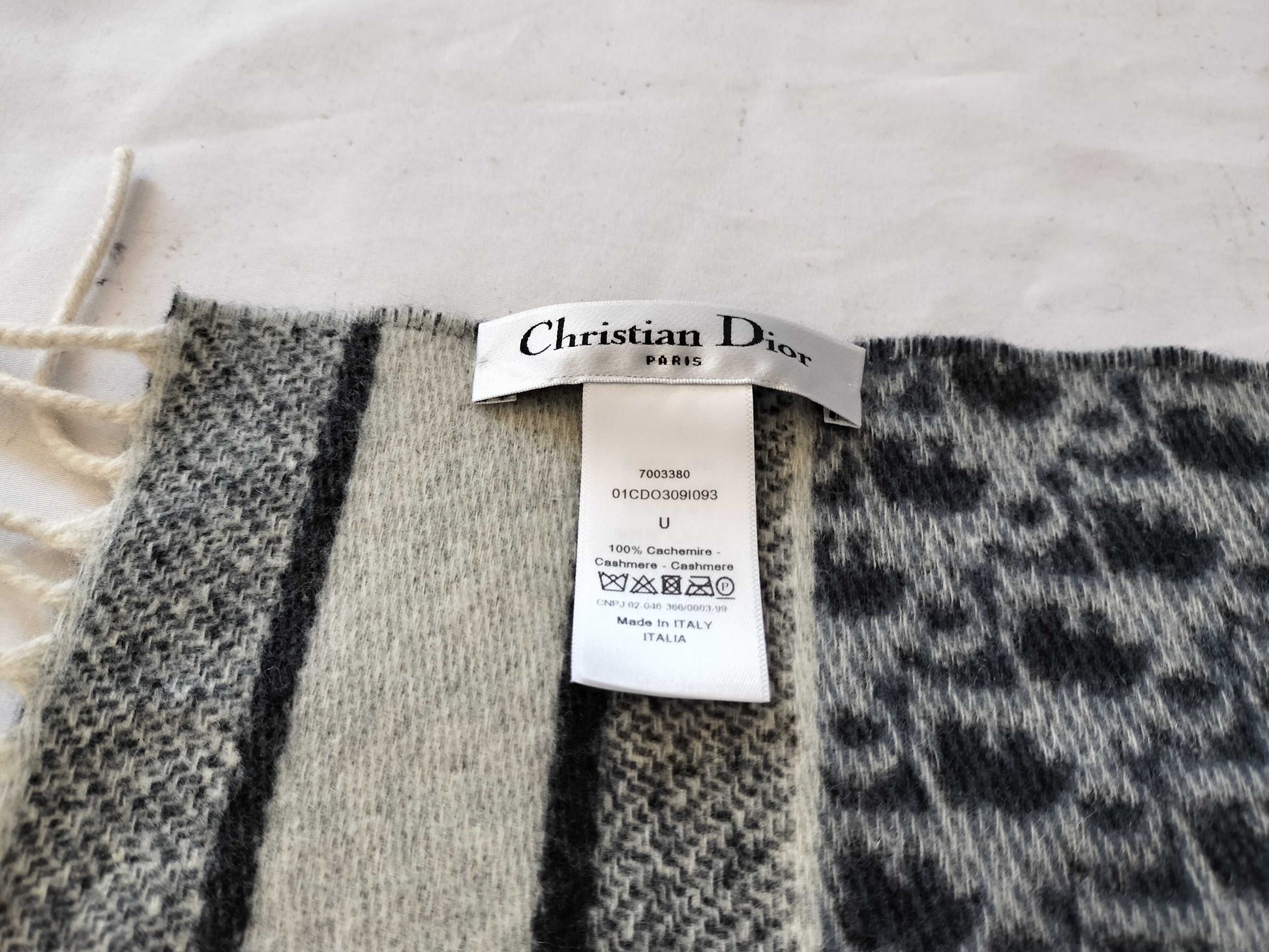 CHANEL Trotter Sunglasses Scarf