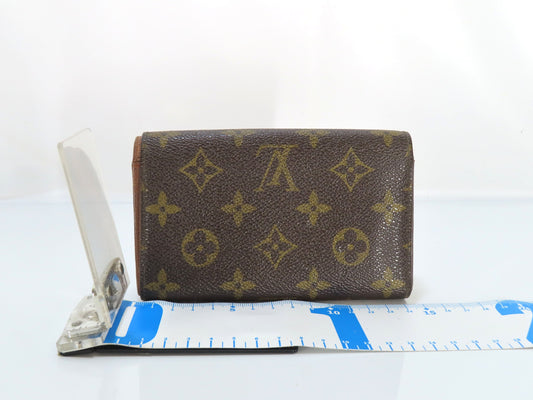 LOUIS VUITTON Monogram Compact Zip Wallet