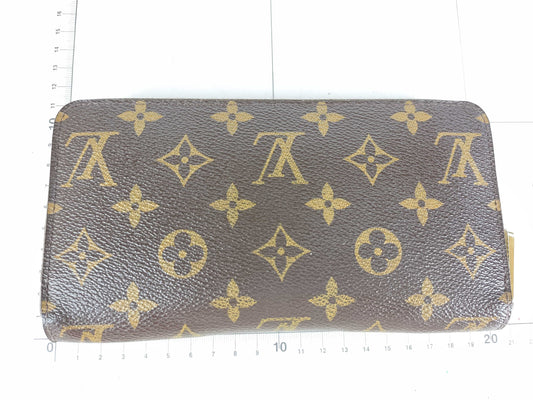 LOUIS VUITTON Monogram Zippy Wallet Monogram Wallet
