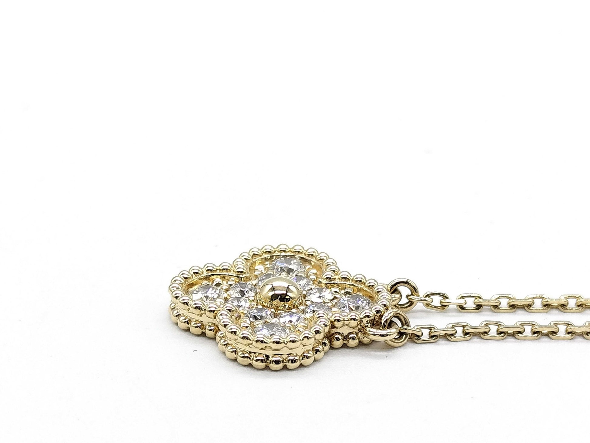 Van Cleef & Arpels Vintage Alhambra Diamond Necklace in Yellow Gold and Au750, 5.7g 