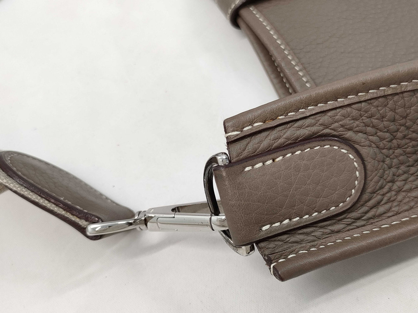 HERMES Evelyn I PM □* Stamped Silver Hardware Shoulder Bag