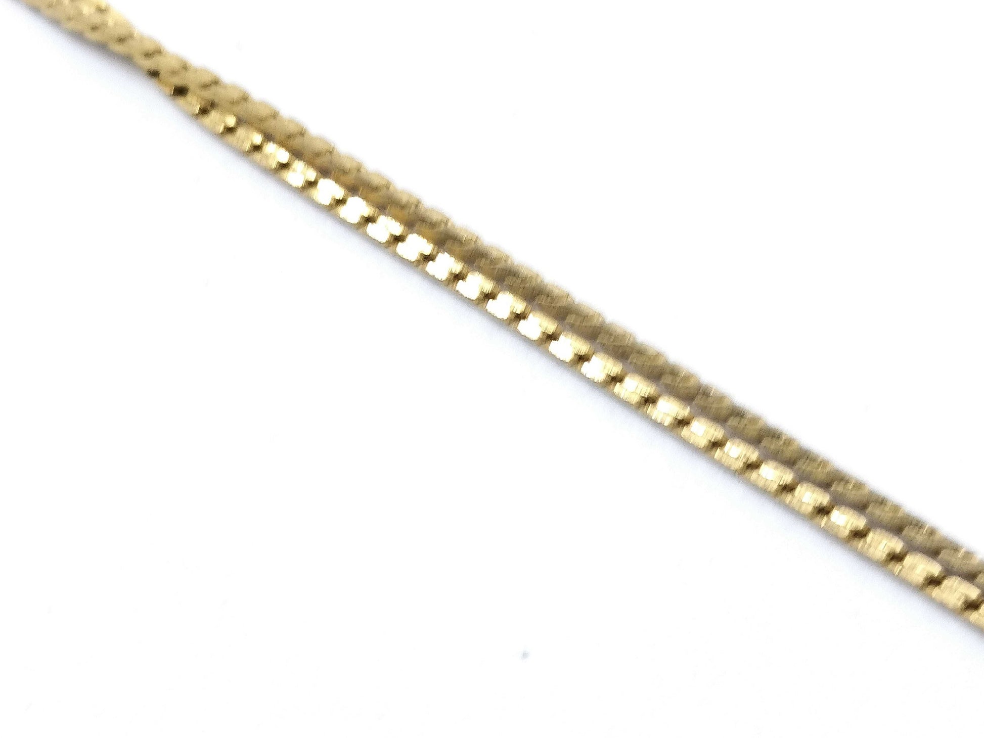 Dior logo necklace necklace
