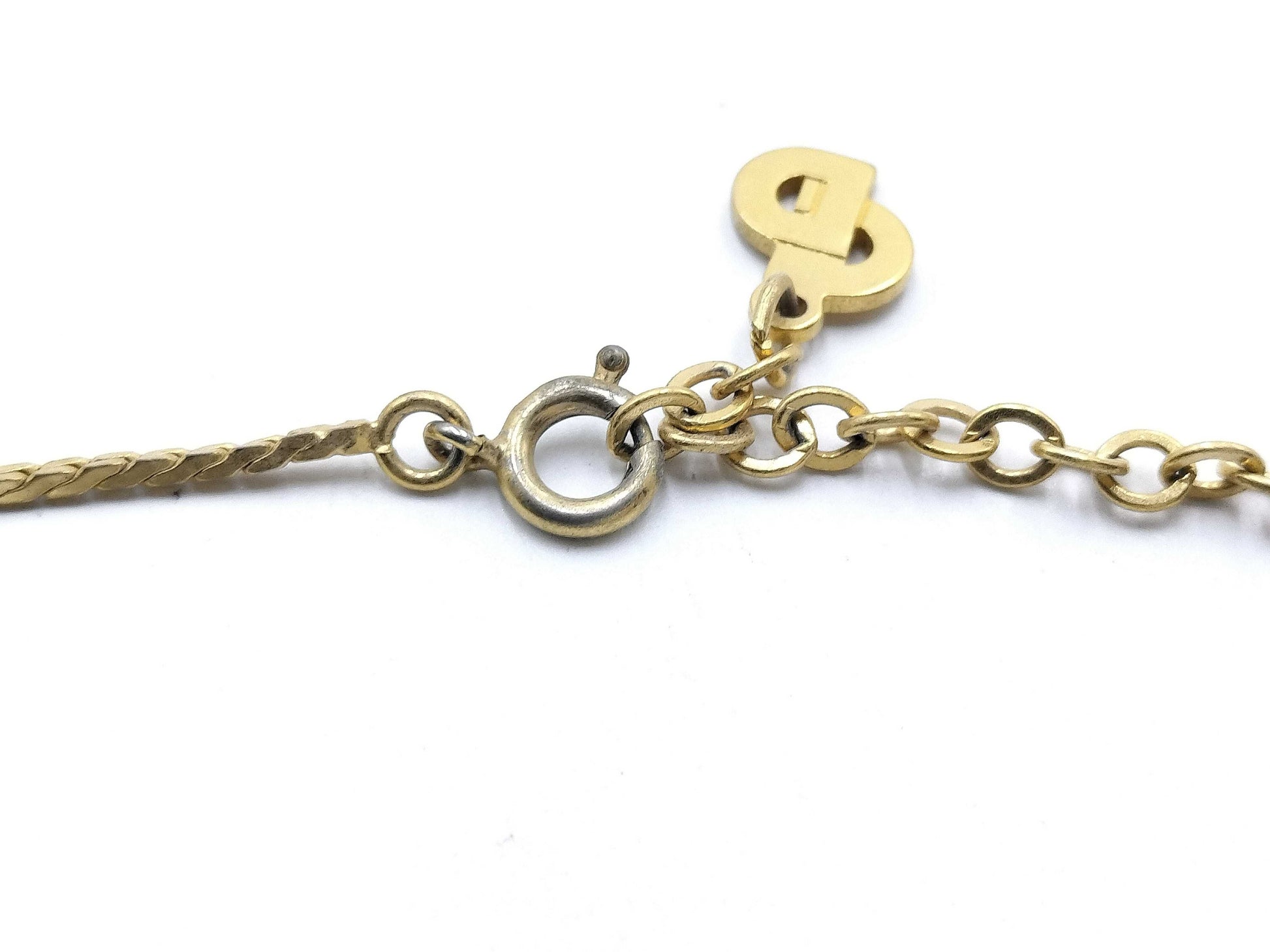 Dior logo necklace necklace