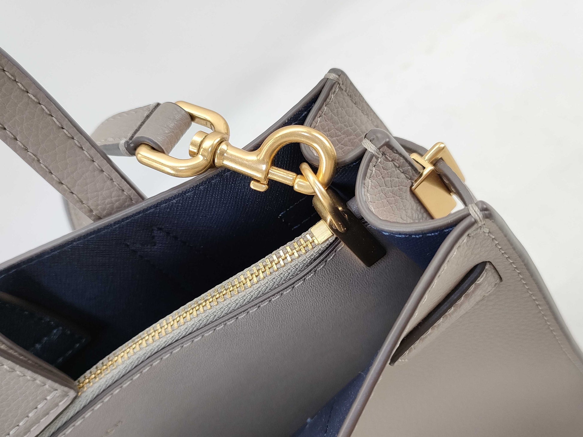 Tory Burch 2-Way Shoulder Bag/Handbag