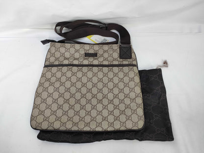 GUCCI GG Supreme Shoulder Bag