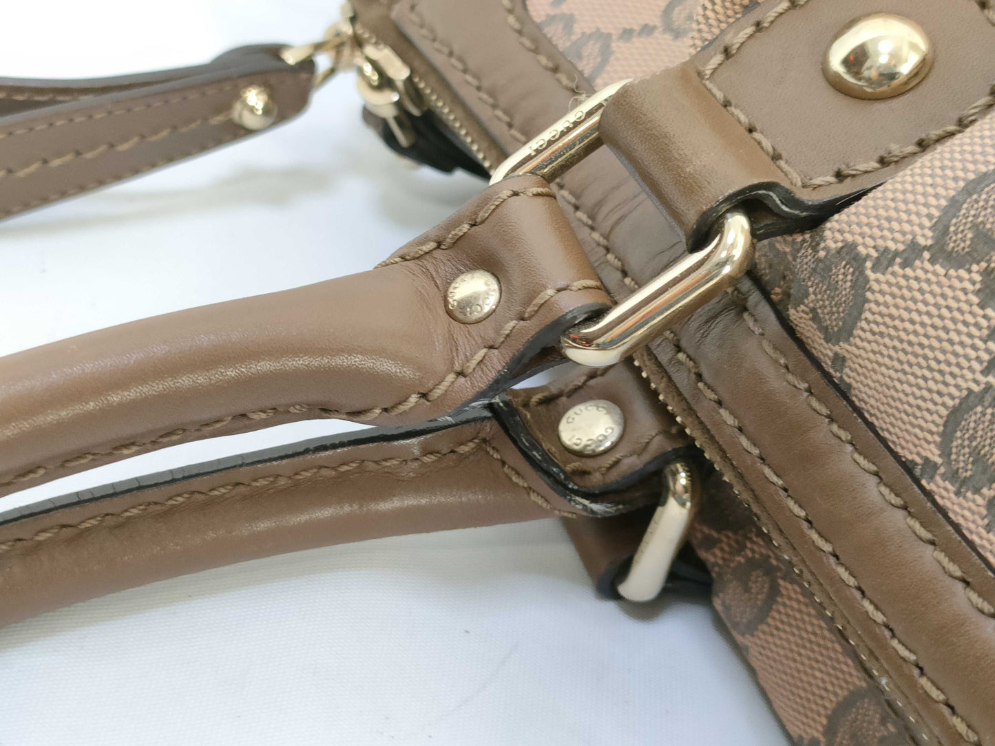GUCCI GG Supreme handbag without shoulder strap
