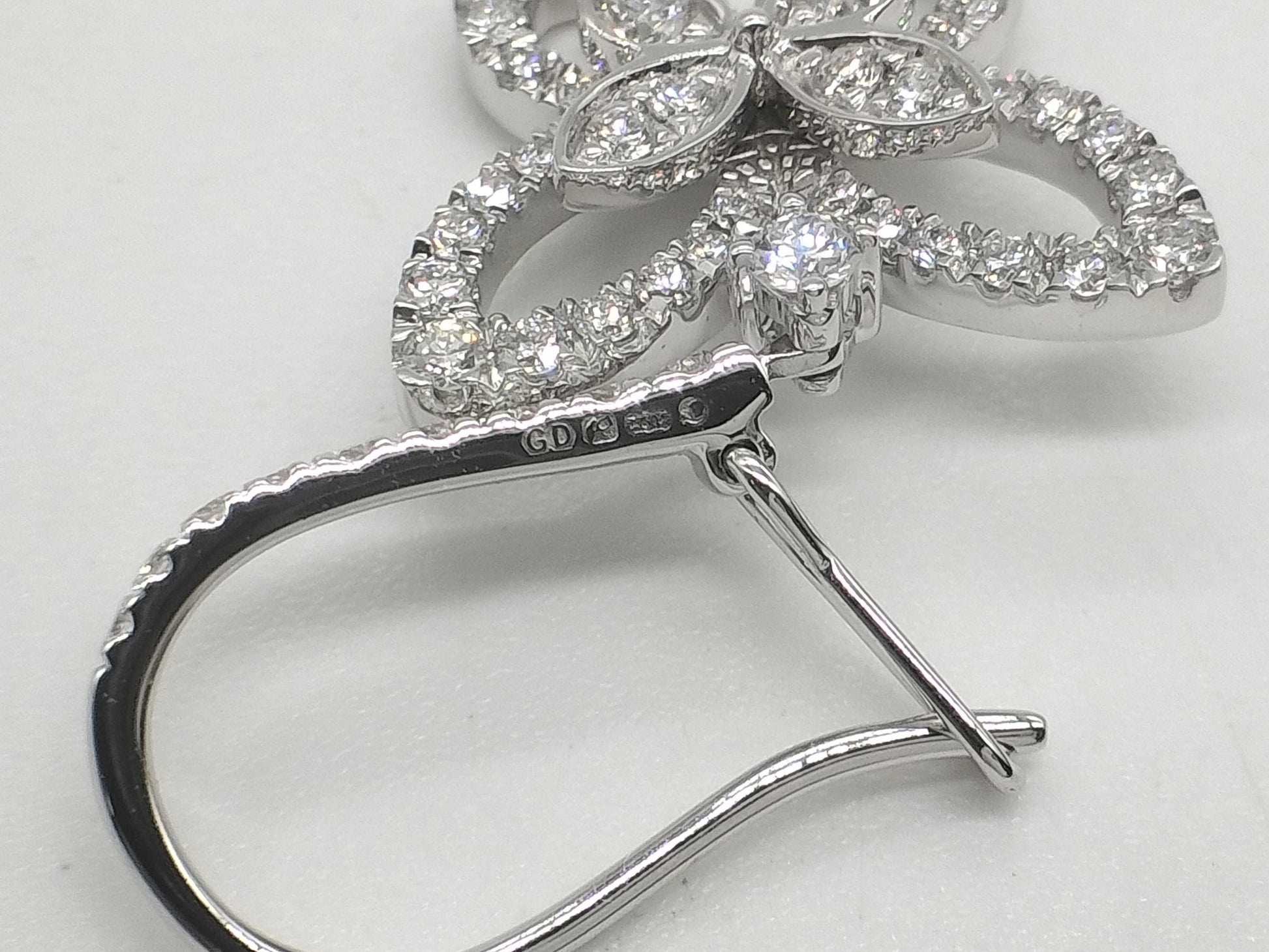 GRAFF Butterfly Diamond WG Au750 4.8g Earrings 