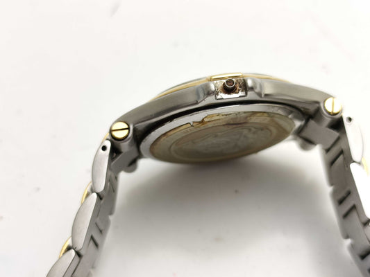 GUCCI 9040M Men's Watch, Unworked