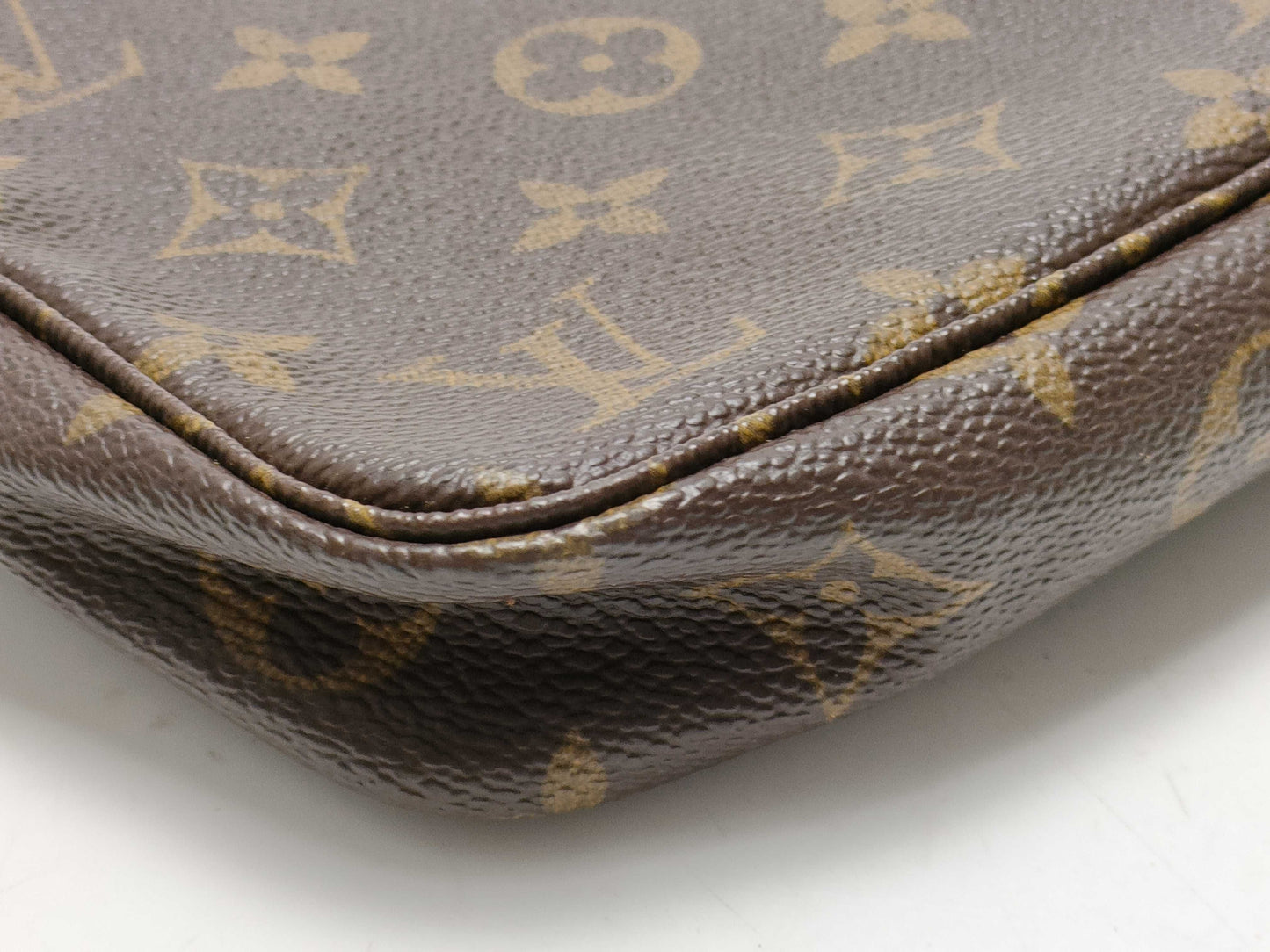 LOUIS VUITTON Monogram M40712 Pochette Accessoires Pouch