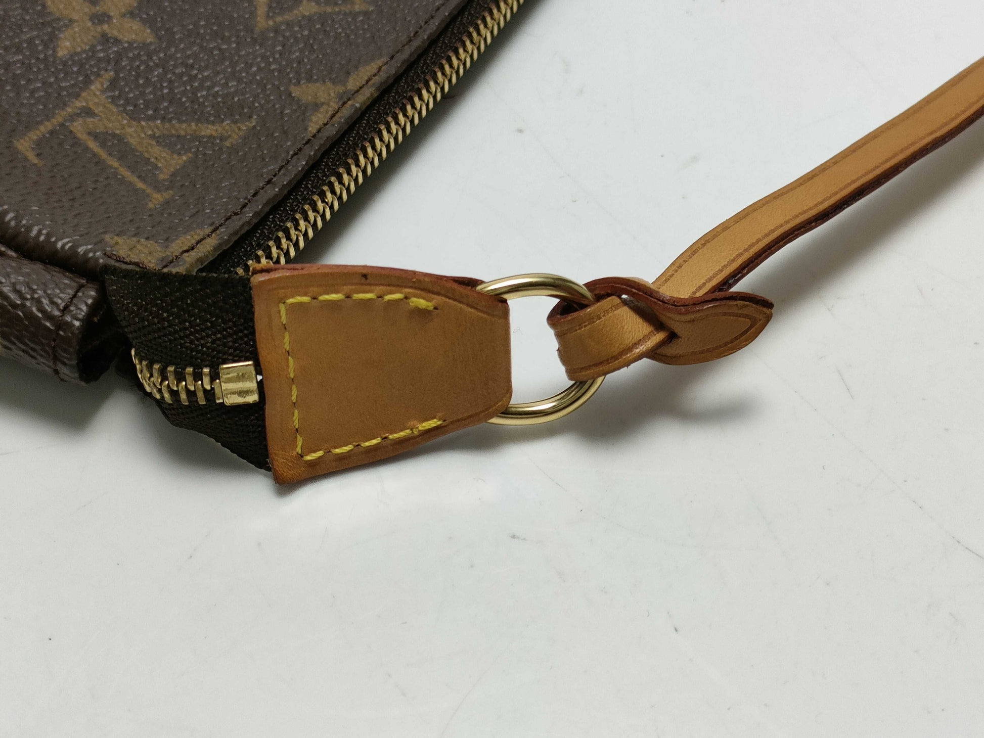 LOUIS VUITTON Monogram M40712 Pochette Accessoires Pouch