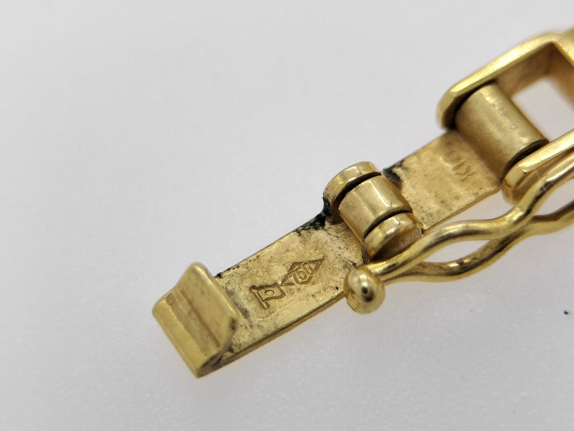 8-sided double 18K gold 10.4g bracelet/bangle 