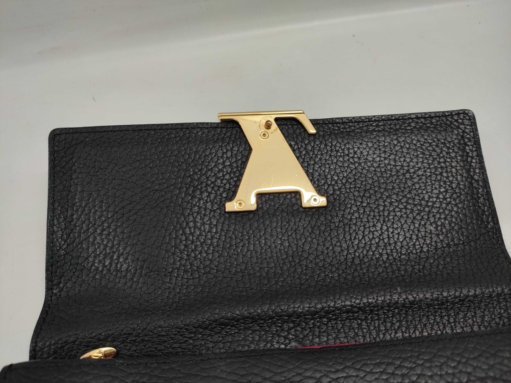 LOUIS VUITTON M61248 Portefeuille Capucines Wallet