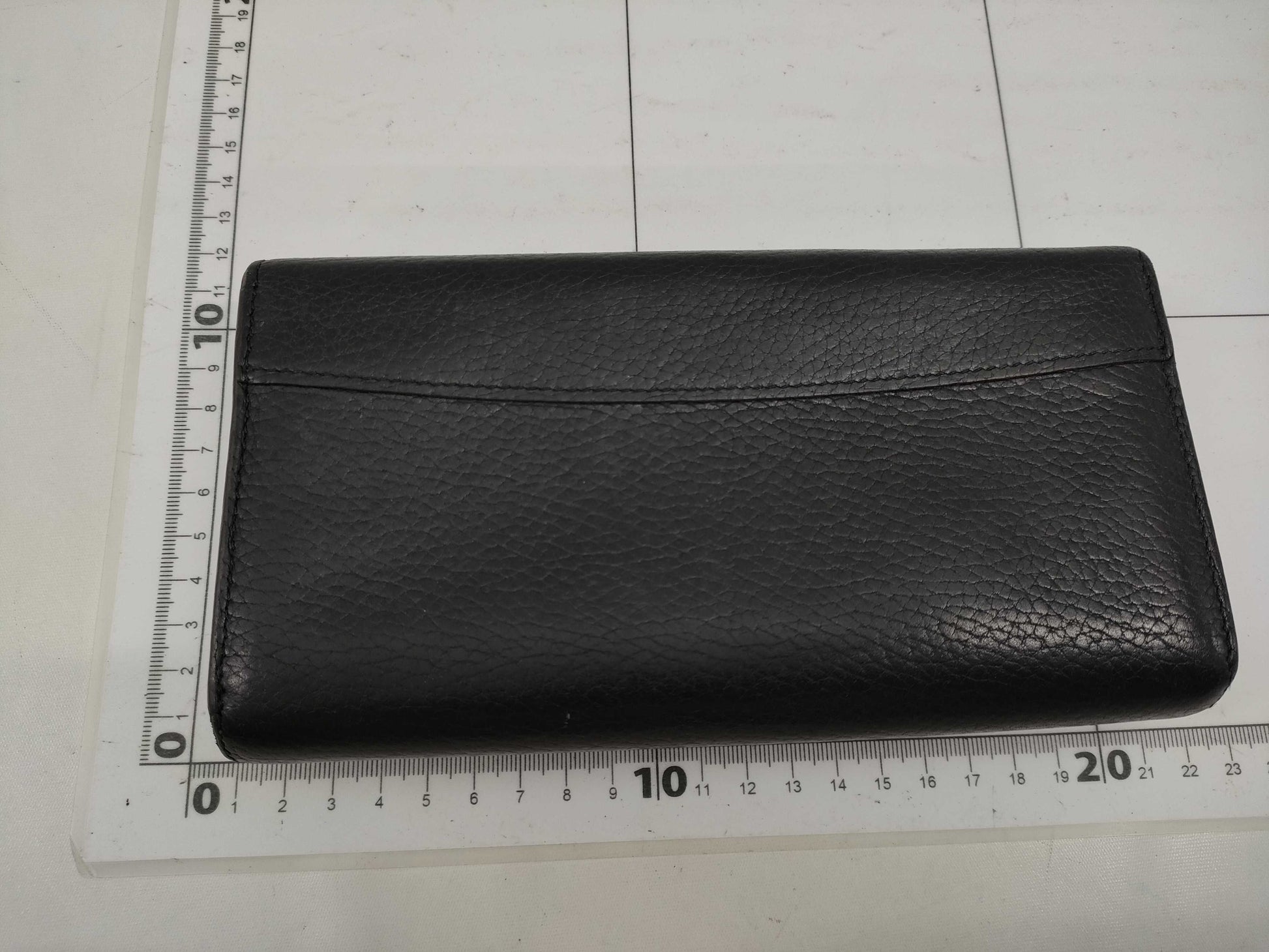 LOUIS VUITTON M61248 Portefeuille Capucines Wallet