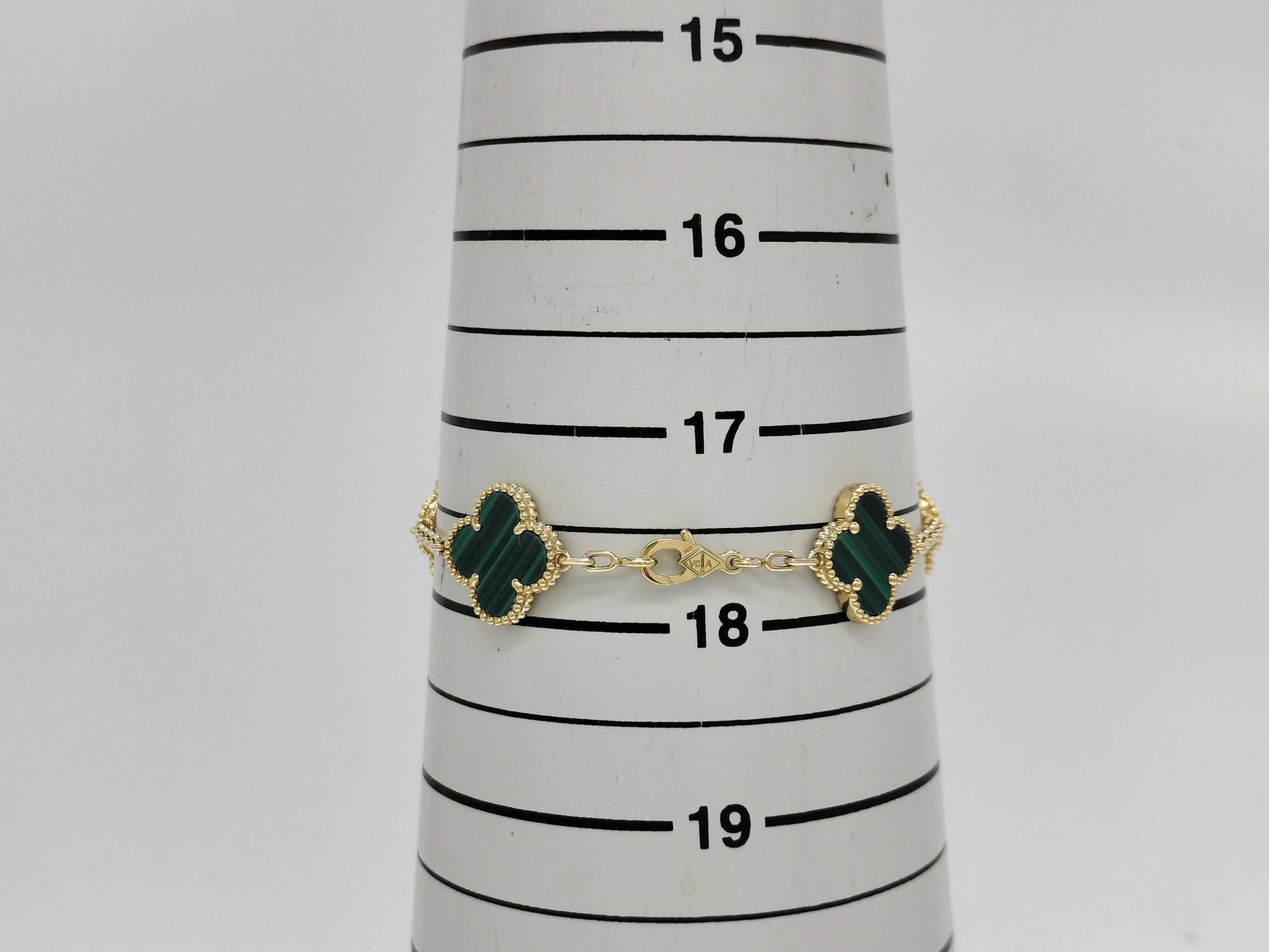Van Cleef & Arpels Vintage Alhambra Malachite and Diamond Bracelet in Yellow Gold and Au750, 12.9g 