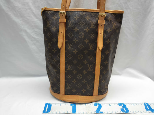 LOUIS VUITTON Monogram Bucket GM Shoulder Bag