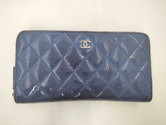 CHANEL Round Wallet 22 Series Wallet